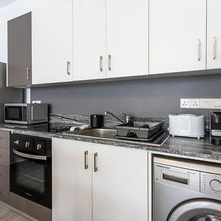 Honey 1-bedroom In דירה