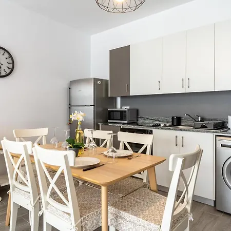Apartament Honey 1-bedroom In *